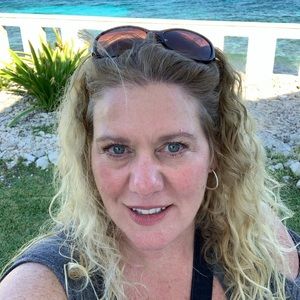 Meet your Posher, Kelley